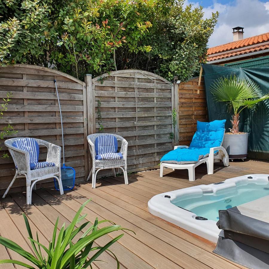 Le Petit Manoir Bed and Breakfast Vaux-sur-Mer Εξωτερικό φωτογραφία